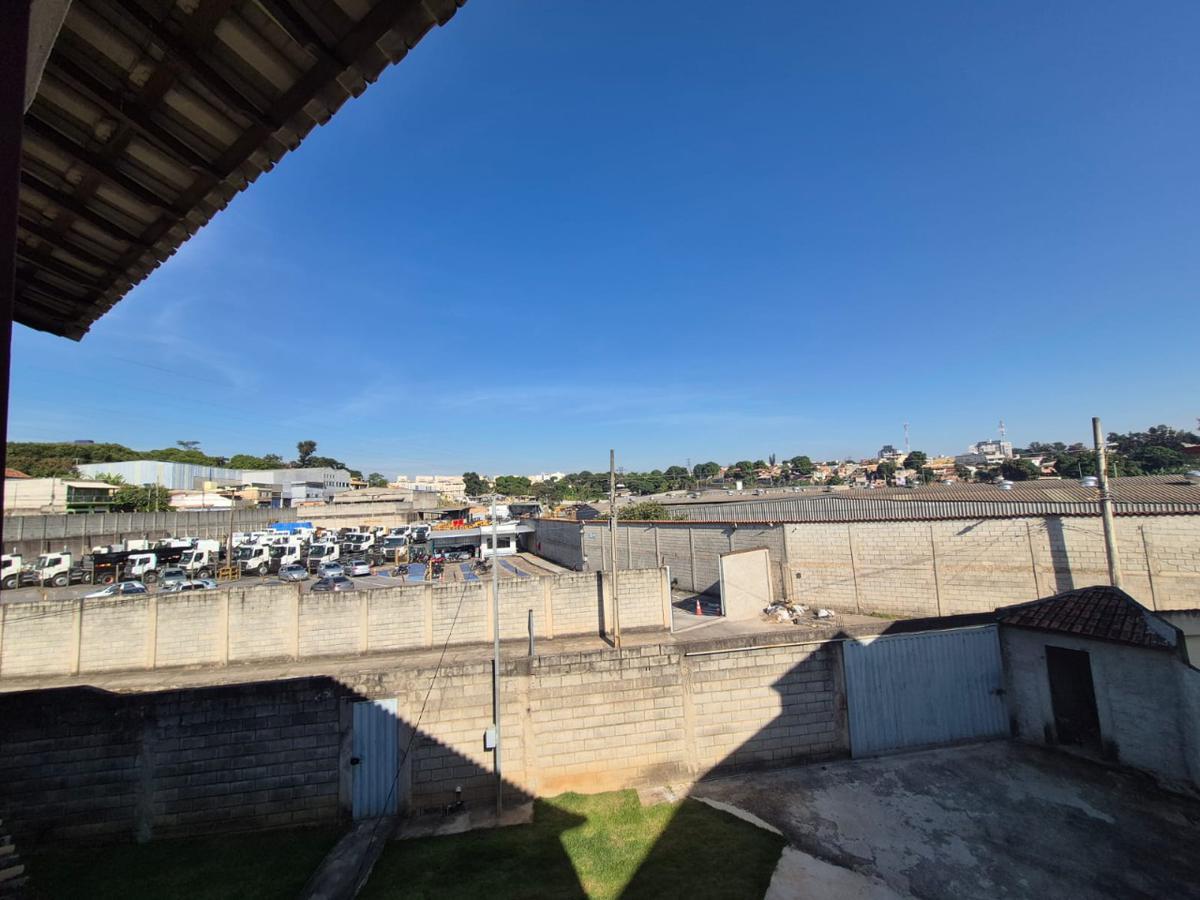 Casa, Petropolis, 3 Quartos, 10 Vagas, 1 Suíte