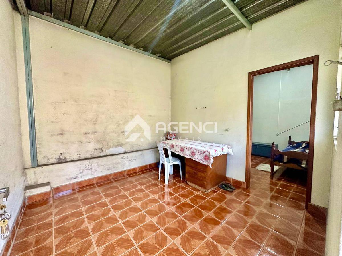 Casa, Santa Maria, 3 Quartos, 0 Vaga, 0 Suíte