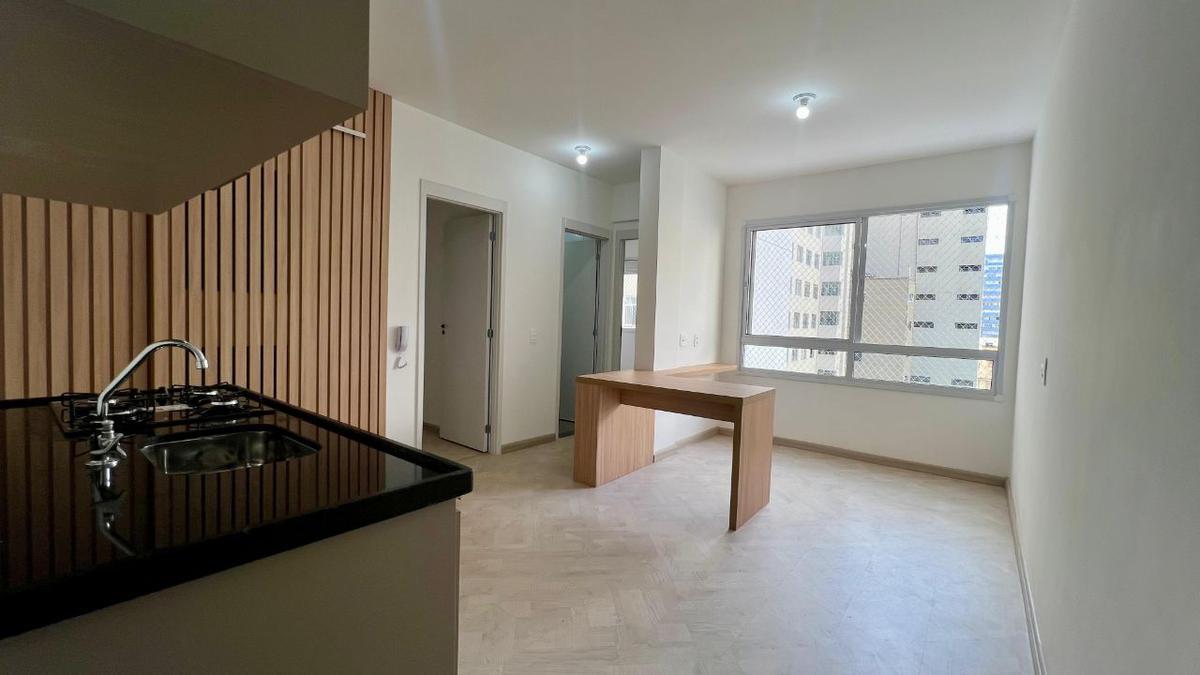 Apartamento, Centro, 2 Quartos, 1 Vaga