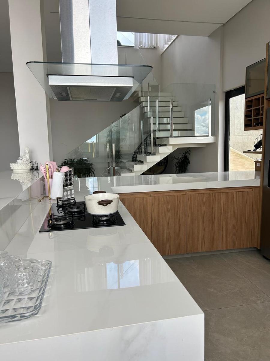 Casa, Novo Itabirito, 5 Quartos, 10 Vagas, 1 Suíte