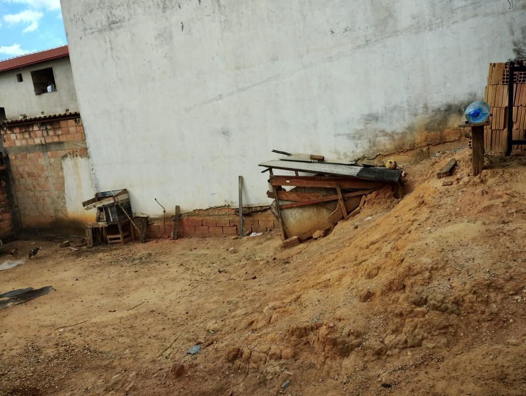 Lote, Oitis, 0 Quarto, 0 Vaga