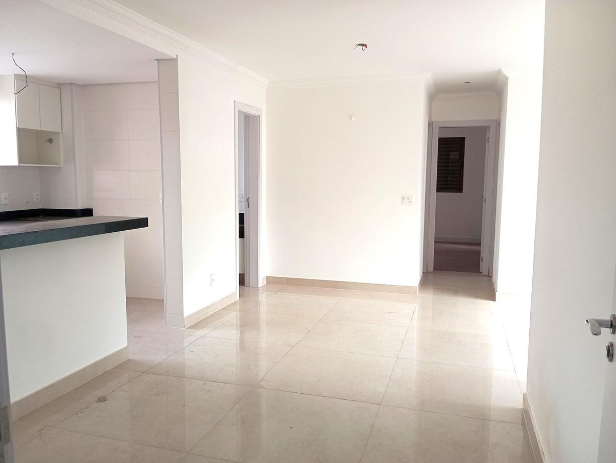 Apartamento, Floresta, 2 Quartos, 2 Vagas, 2 Suítes