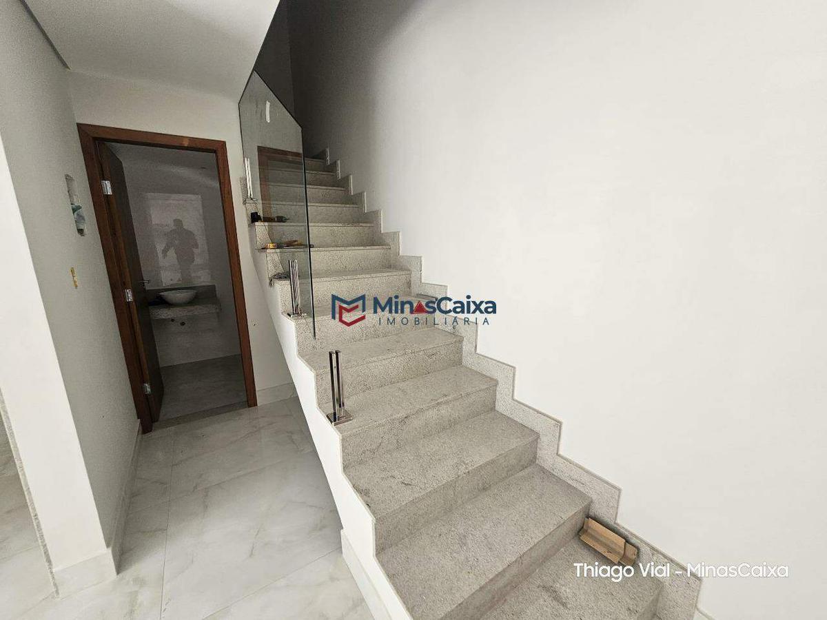 Casa, Quitandinha, 3 Quartos, 1 Vaga, 1 Suíte