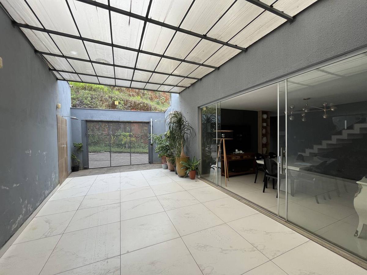 Casa, Giovanini, 3 Quartos, 3 Vagas, 1 Suíte