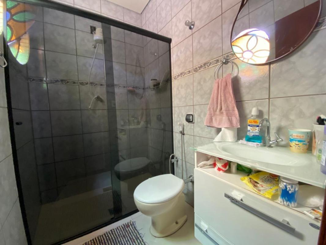 Casa, Estrela do Oriente, 3 Quartos, 2 Vagas, 1 Suíte