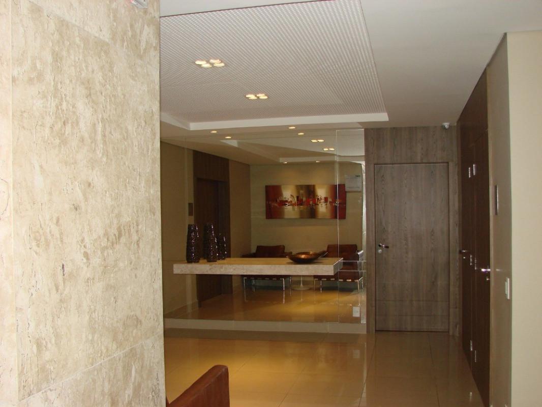 Sala, Barro Preto, 0 Quarto, 2 Vagas