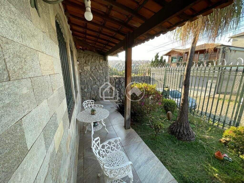 Casa, Betânia, 3 Quartos, 3 Vagas, 2 Suítes