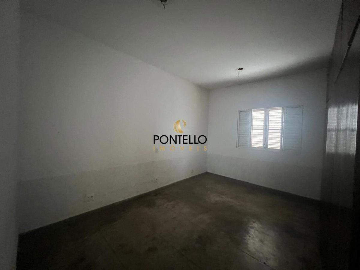 Casa, Jardim Arizona, 3 Quartos, 2 Vagas, 1 Suíte