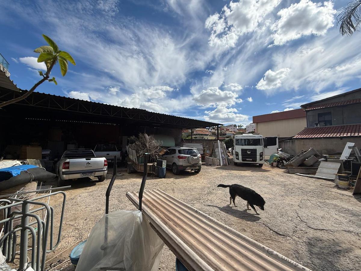 Galpão, Santa Cruz, 0 Quarto, 0 Vaga