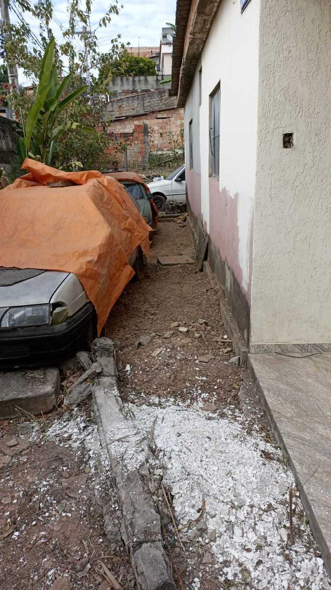 Lote, Jardim Vitória, 3 Quartos, 3 Vagas, 1 Suíte