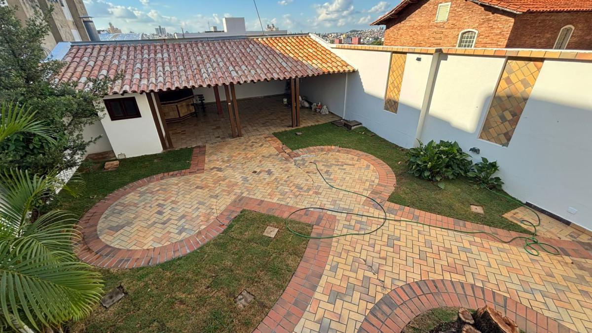 Casa Comercial, Santa Teresa, 8 Quartos, 6 Vagas, 2 Suítes