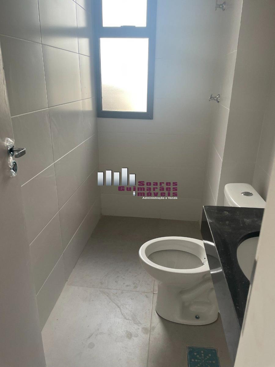 Apartamento, Sagrada Família, 2 Quartos, 1 Vaga, 1 Suíte