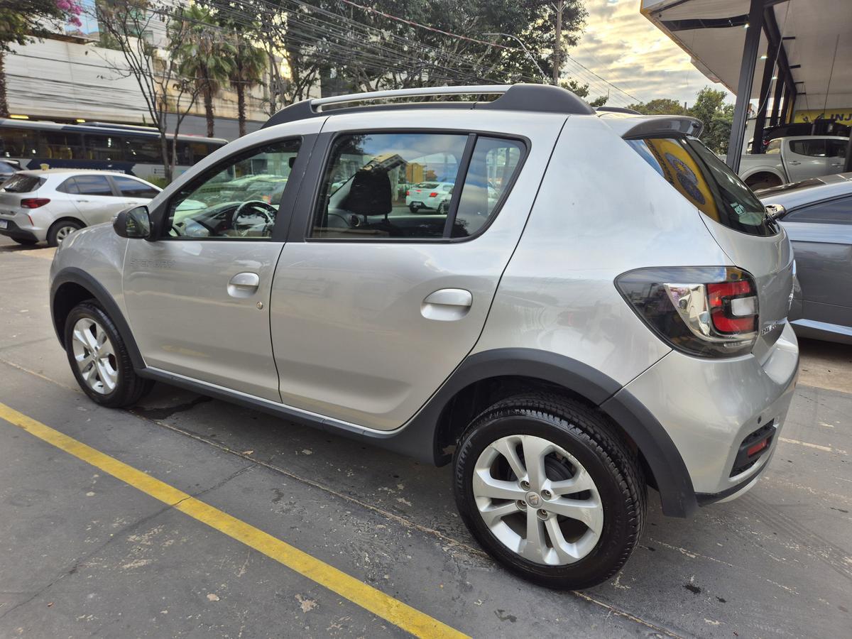 Renault Stepway Zen Flex 1.6 16v Mec.