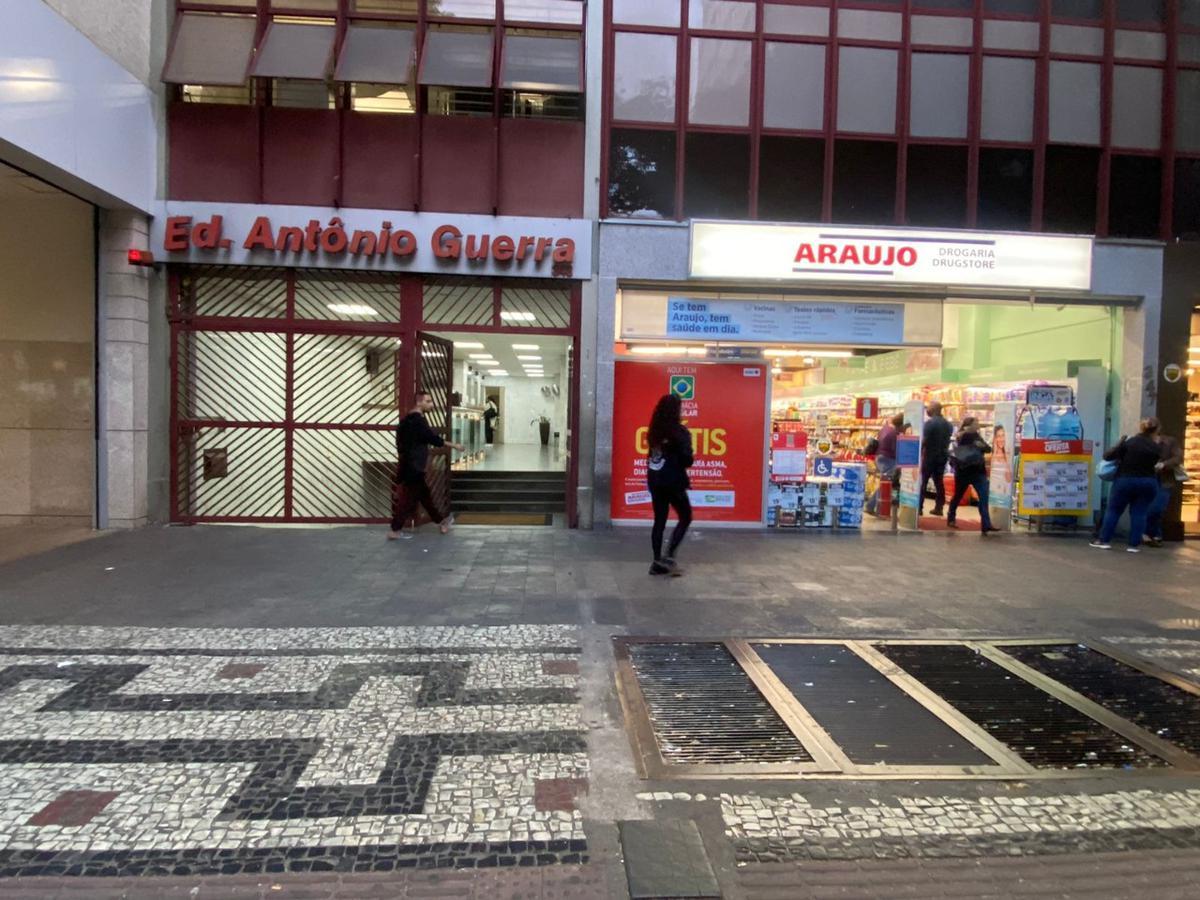 Sala, Centro, 0 Quarto, 0 Vaga