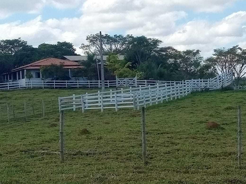 Fazenda, Urucuia, 3 Quartos, 0 Vaga, 1 Suíte