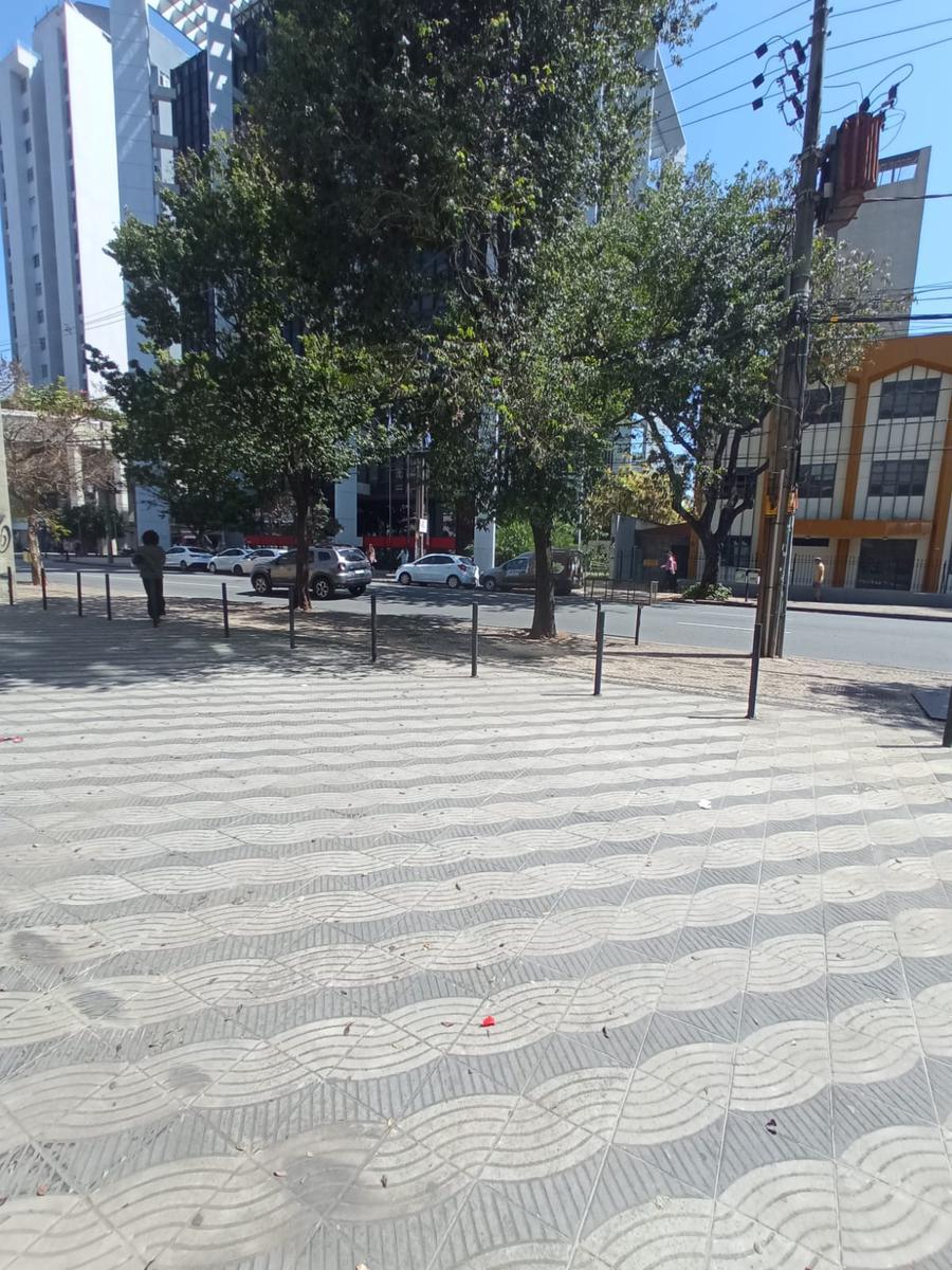 Andar, Lourdes, 0 Quarto, 0 Vaga