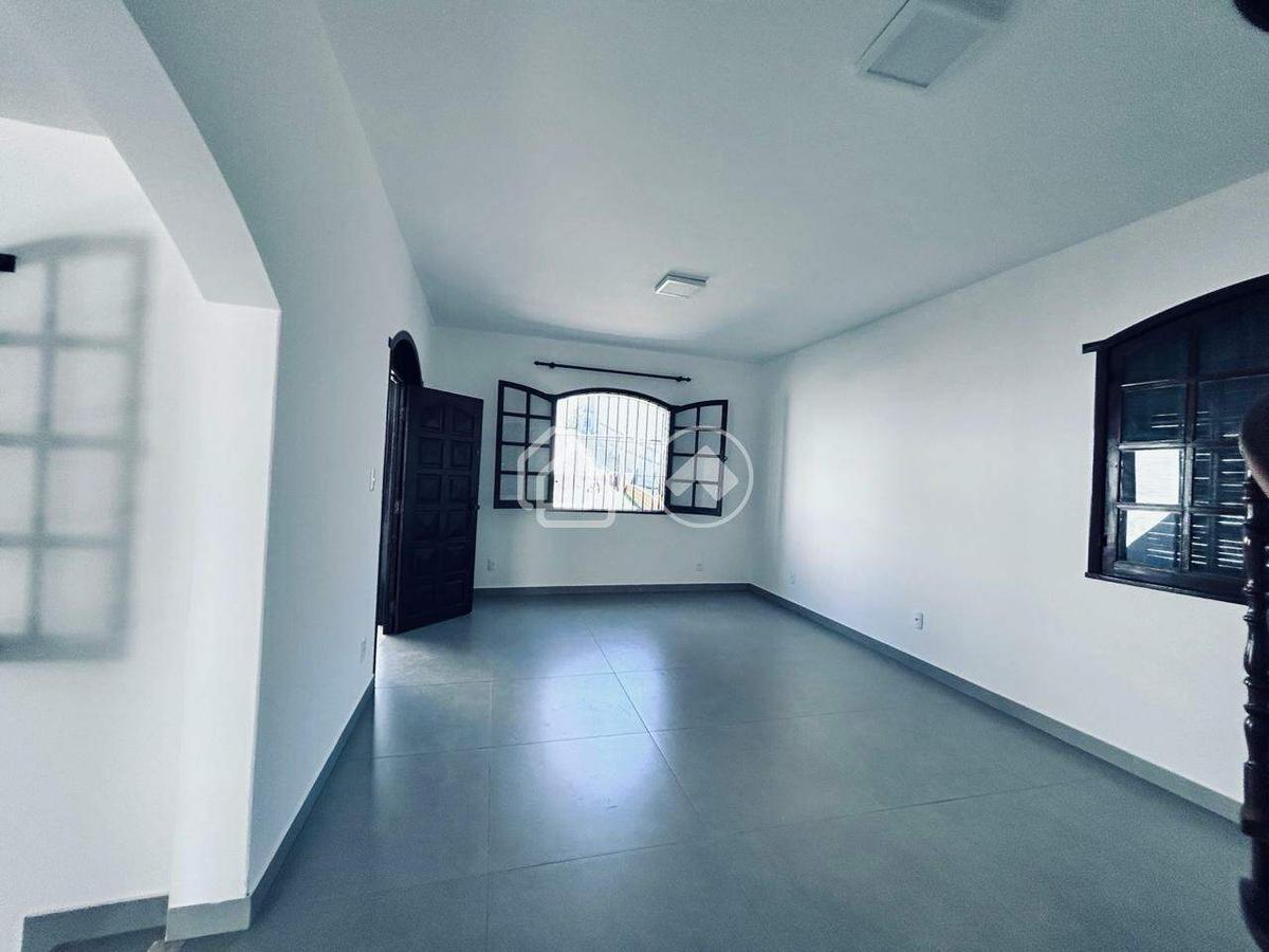 Casa, Palmeiras, 5 Quartos, 10 Vagas, 2 Suítes