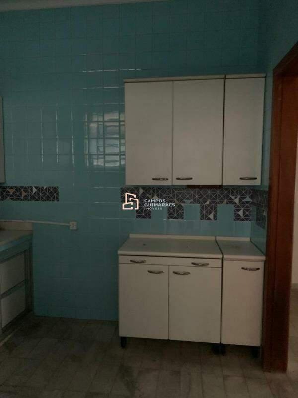 Casa, Barreiro, 4 Quartos, 2 Vagas