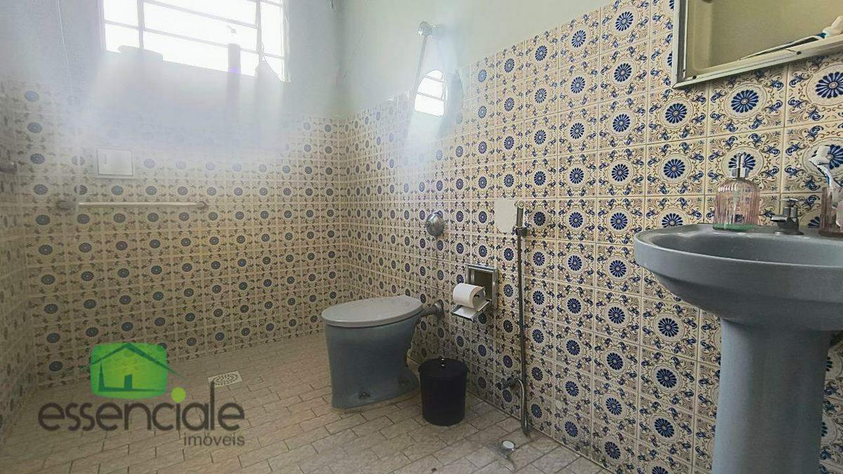 Casa, Santa Cruz Industrial, 3 Quartos, 3 Vagas, 1 Suíte