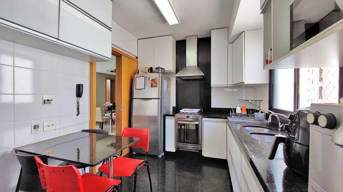 Apartamento, Sion, 4 Quartos, 3 Vagas, 1 Suíte