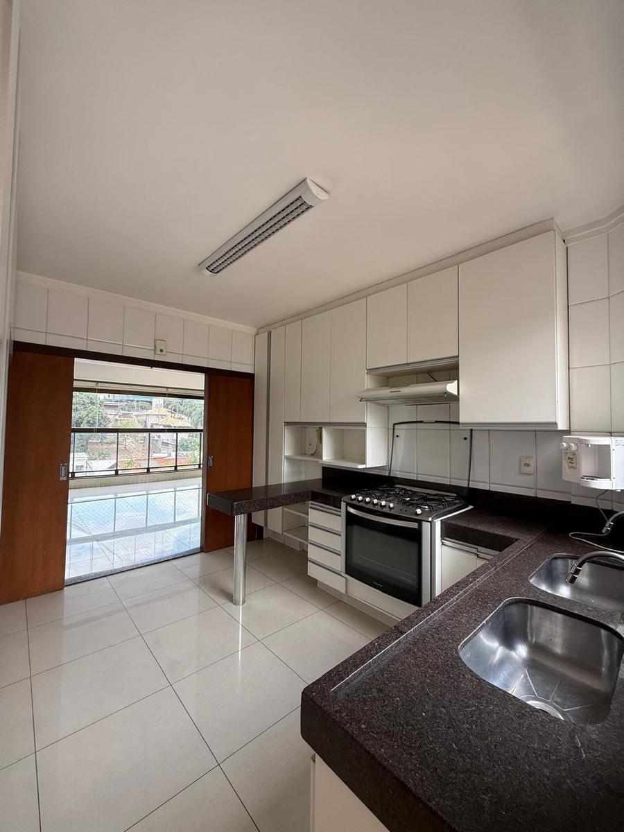 Apartamento, São José, 4 Quartos, 4 Vagas, 4 Suítes