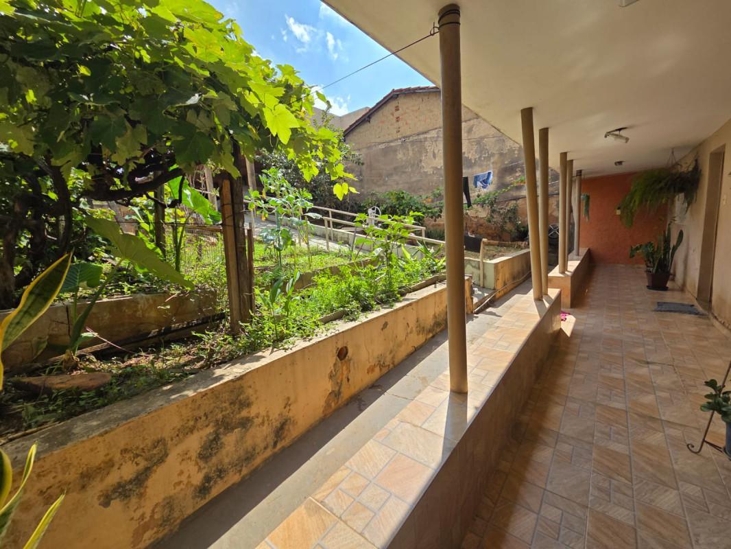 Casa, Dom Bosco, 3 Quartos, 4 Vagas, 1 Suíte
