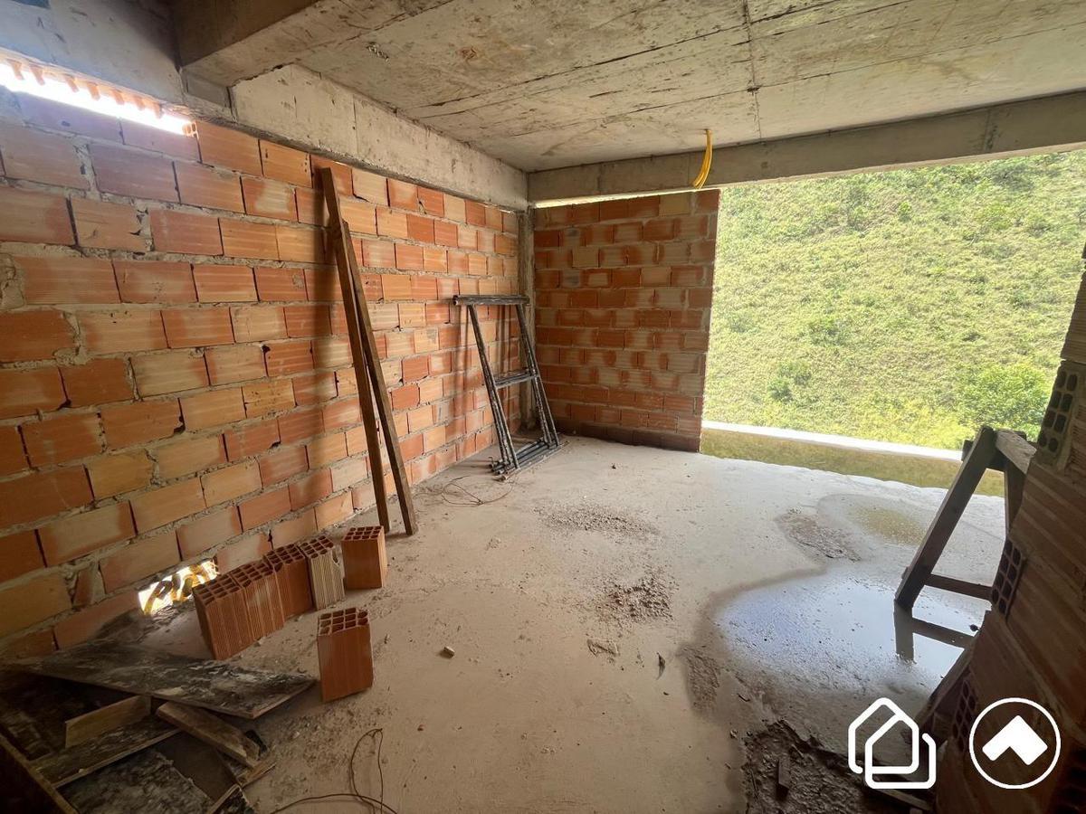 Casa, Buritis, 4 Quartos, 3 Vagas, 1 Suíte