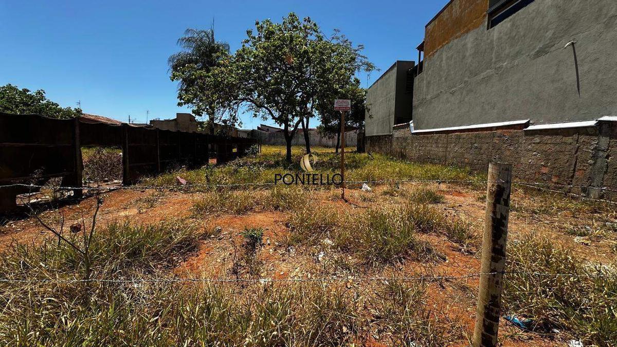 Lote, Montreal, 0 Quarto, 0 Vaga