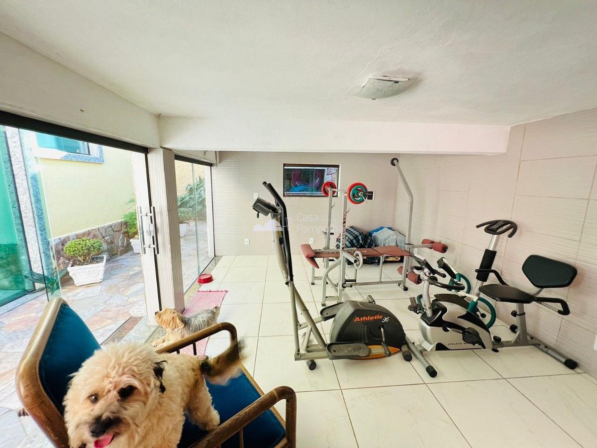 Casa, Santa Branca, 3 Quartos, 4 Vagas, 1 Suíte