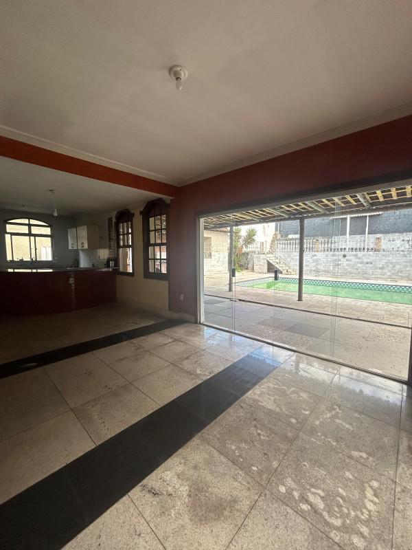 Casa, Braúnas, 4 Quartos, 5 Vagas, 2 Suítes