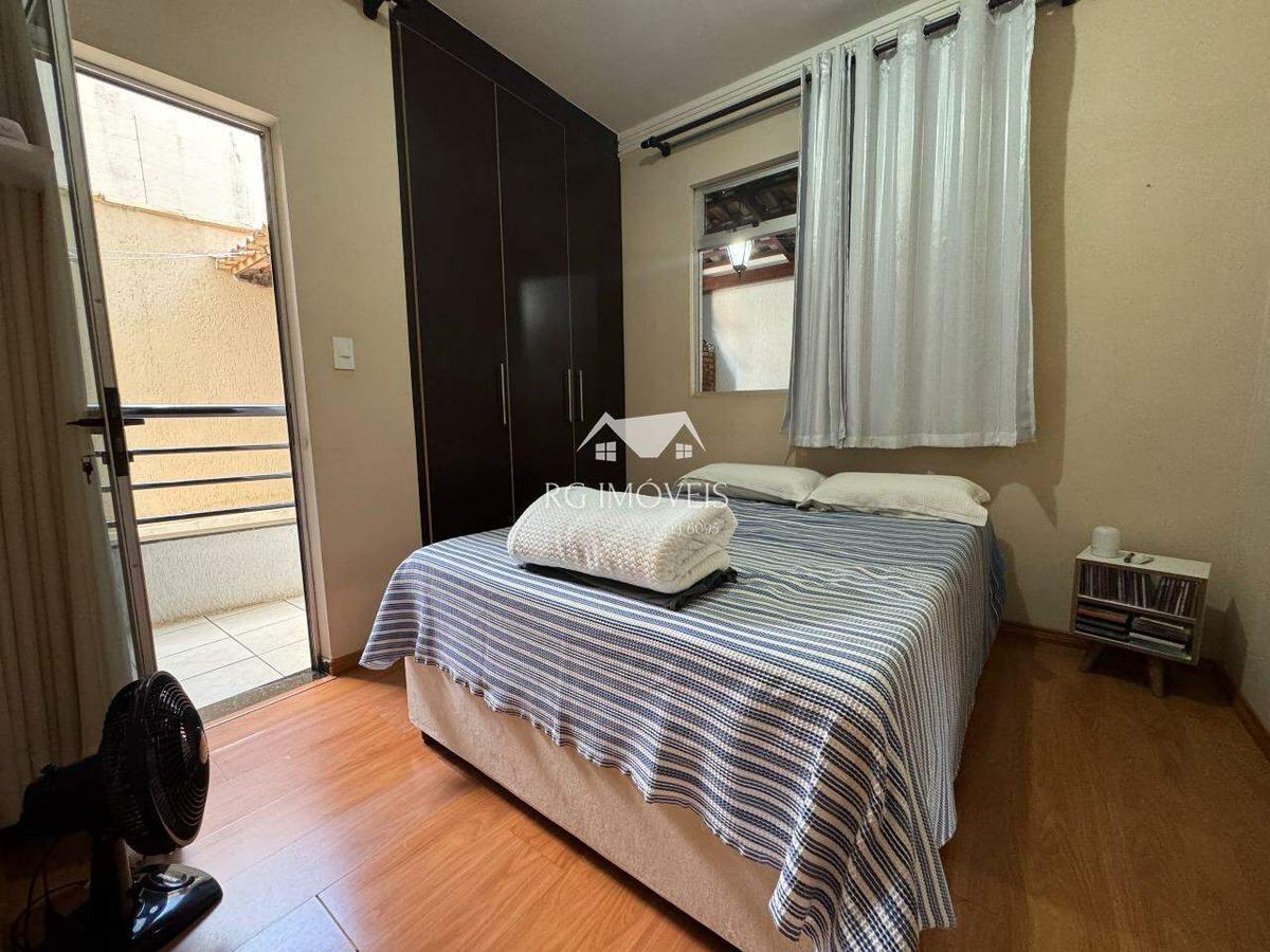 Apartamento, Barreiro, 3 Quartos, 2 Vagas, 1 Suíte