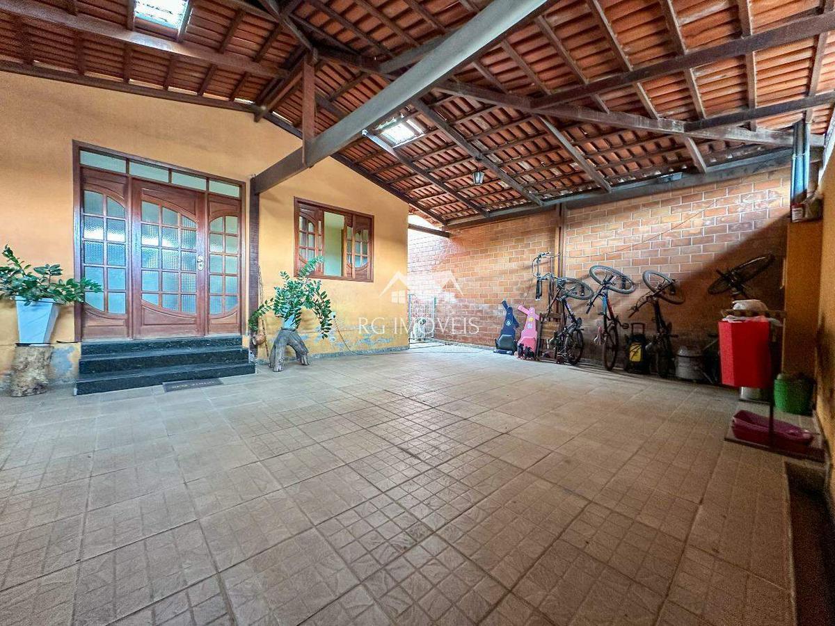 Casa, Conjunto Ademar Maldonado, 5 Quartos, 4 Vagas, 2 Suítes