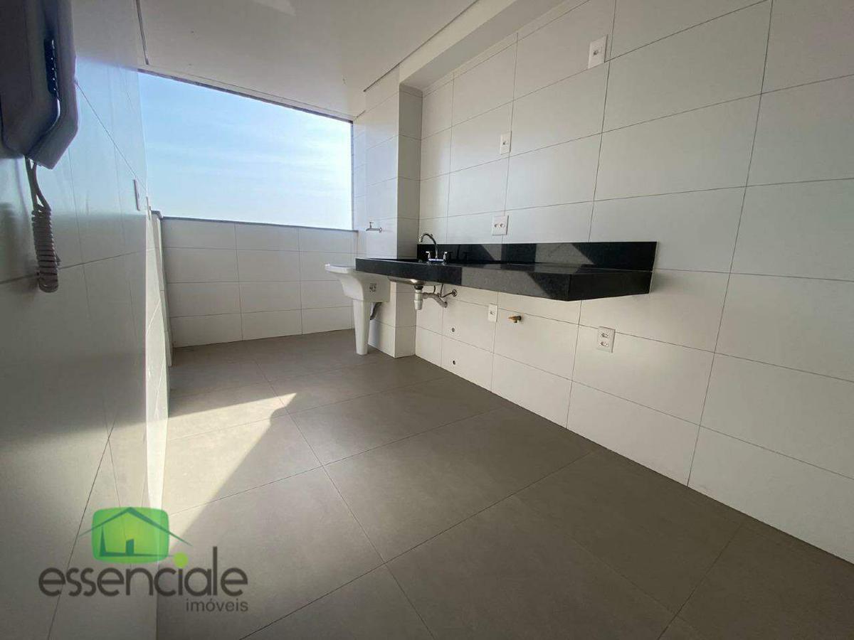 Cobertura, Fonte Grande, 3 Quartos, 2 Vagas, 1 Suíte