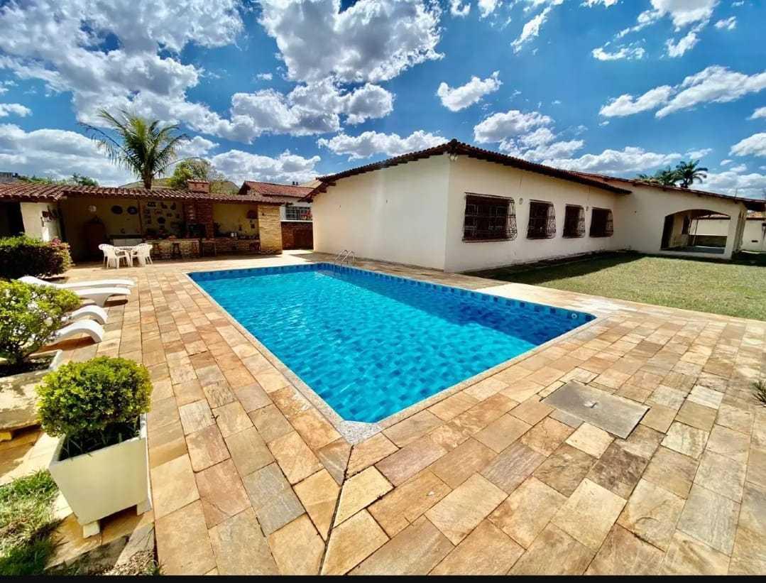 Casa, Bandeirantes (pampulha), 4 Quartos, 4 Vagas, 2 Suítes