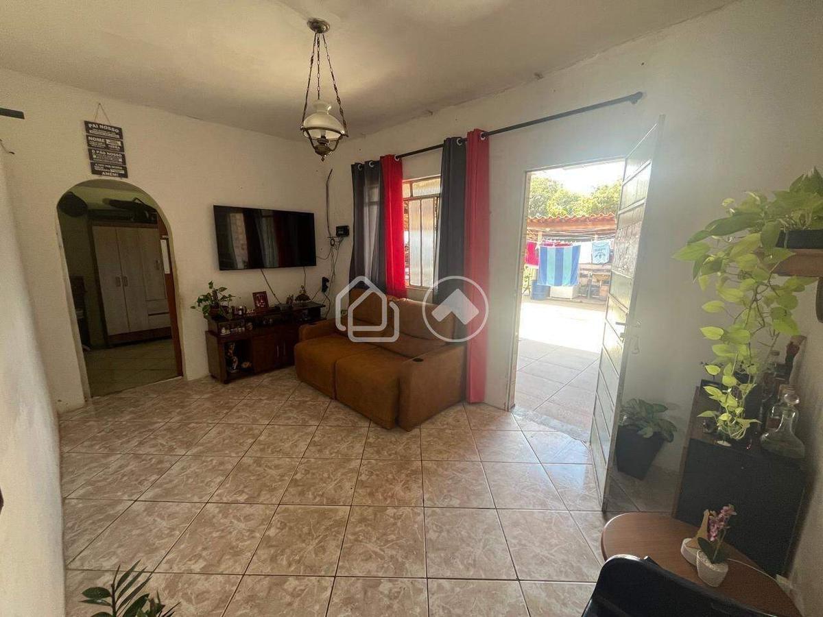 Casa, Palmeiras, 3 Quartos, 5 Vagas, 2 Suítes