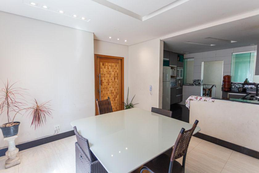 Apartamento, Novo Horizonte, 3 Quartos, 2 Vagas, 1 Suíte