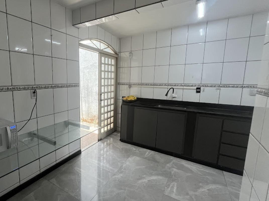 Casa, Alípio de Melo, 4 Quartos, 3 Vagas