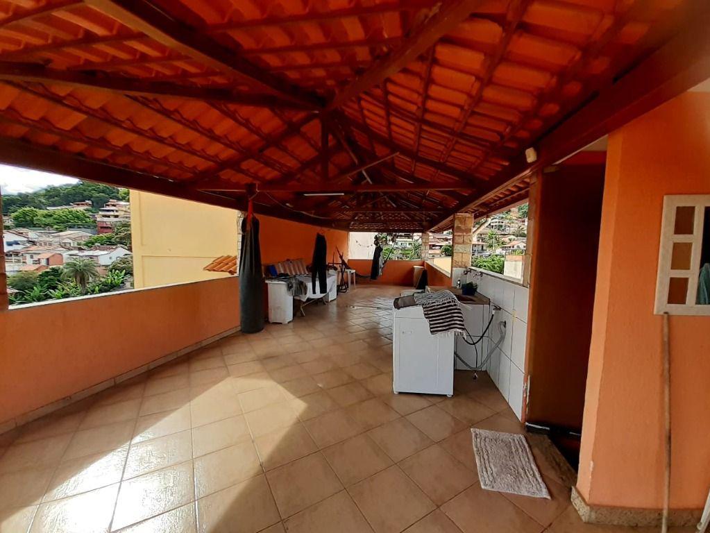 Casa, Centro, 4 Quartos, 4 Vagas, 3 Suítes