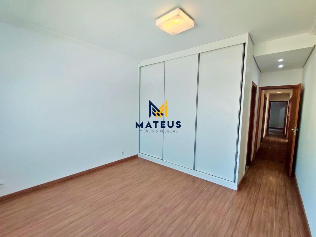 Casa, Havaí, 4 Quartos, 3 Vagas, 2 Suítes