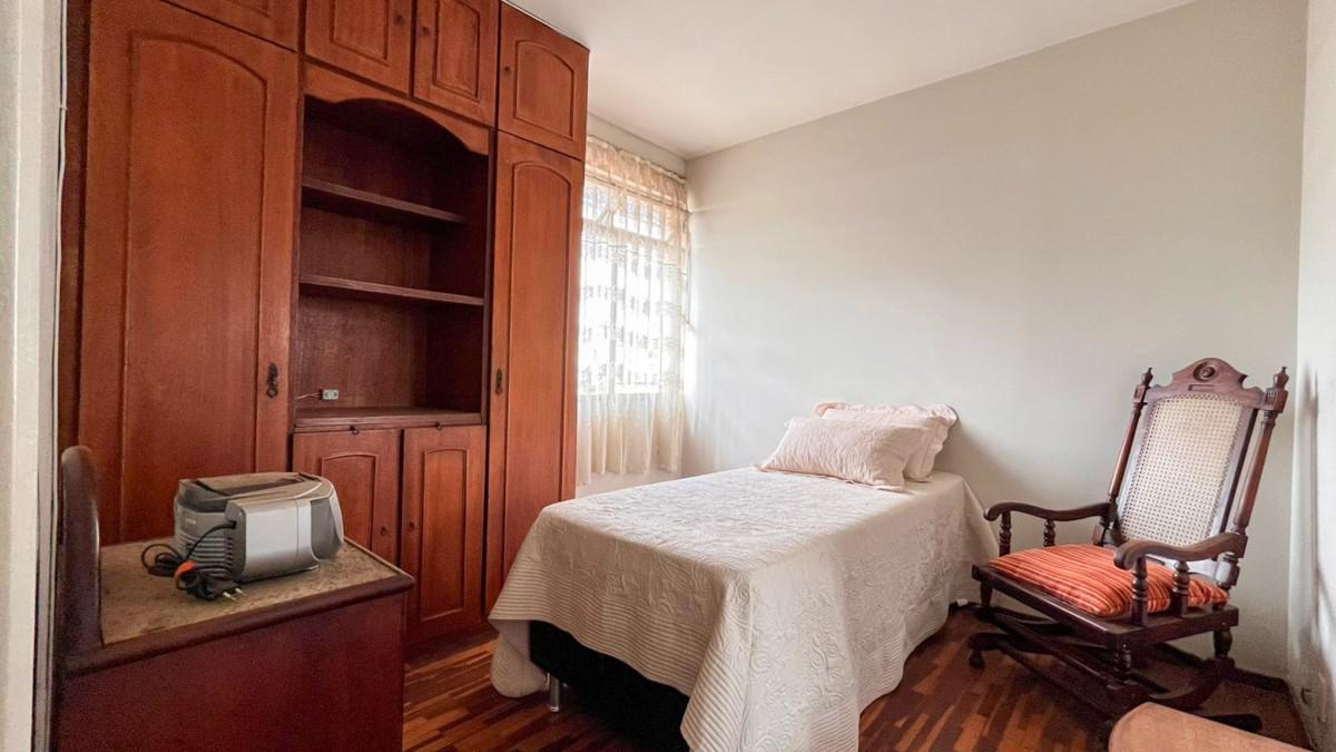 Apartamento, Sagrada Família, 2 Quartos, 1 Vaga