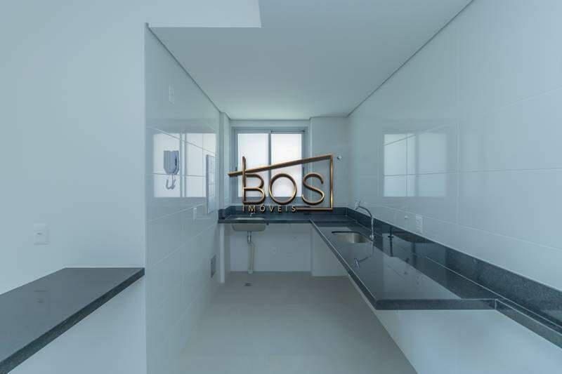 Apartamento, Sagrada Família, 3 Quartos, 2 Vagas, 1 Suíte