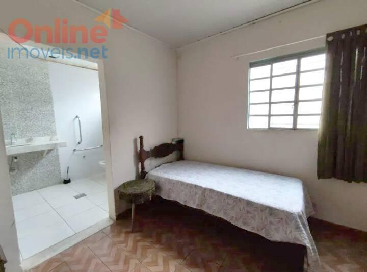 Casa, Sagrada Família, 3 Quartos, 0 Vaga, 1 Suíte