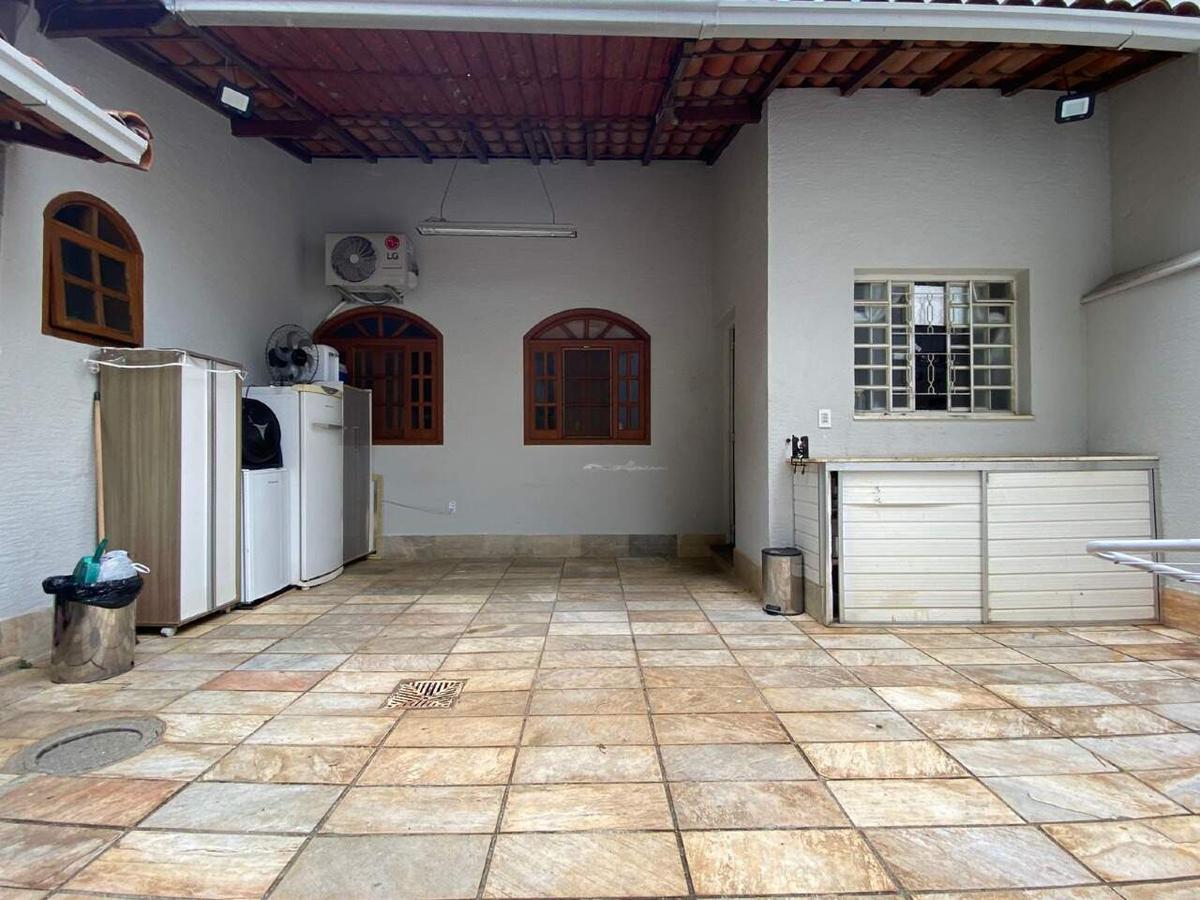 Casa, Buritis, 3 Quartos, 2 Vagas, 1 Suíte