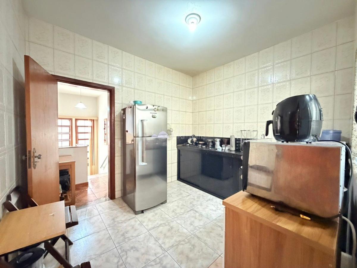 Casa, Floramar, 3 Quartos, 2 Vagas, 2 Suítes