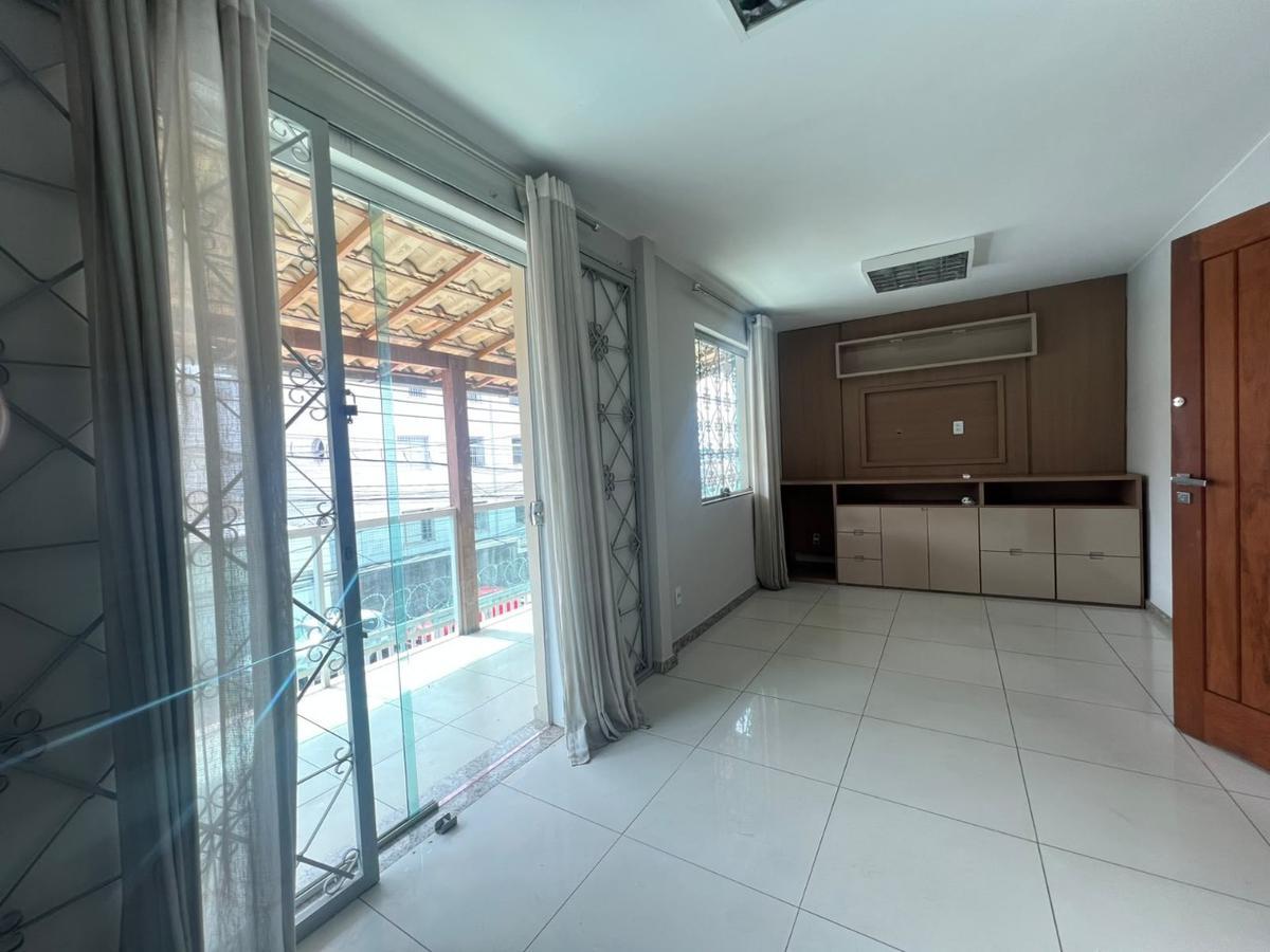 Casa Comercial, Nova Suíssa, 0 Quarto, 0 Vaga