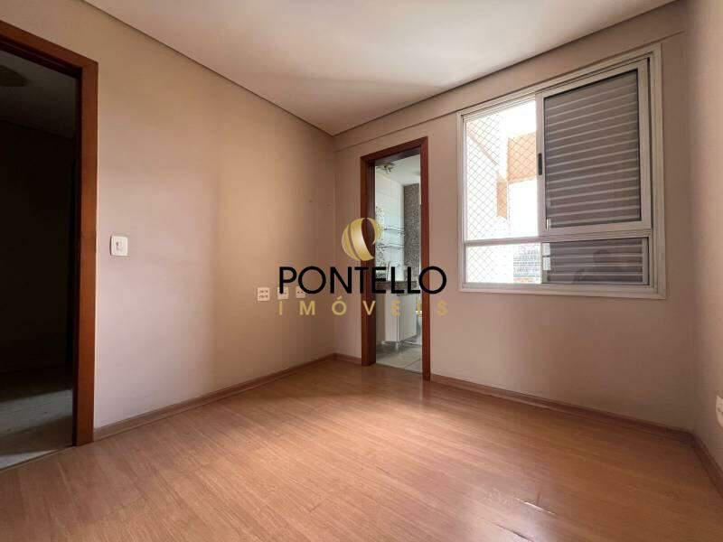Apartamento, Floresta, 3 Quartos, 2 Vagas, 1 Suíte