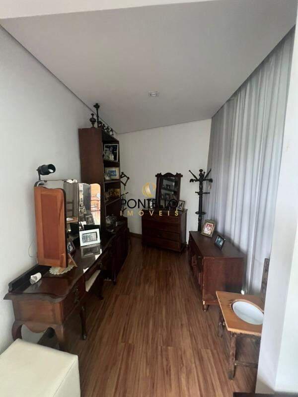 Cobertura, Centro, 4 Quartos, 10 Vagas, 2 Suítes