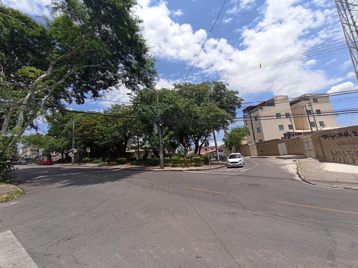 Casa, Santa Mônica, 3 Quartos, 2 Vagas, 1 Suíte