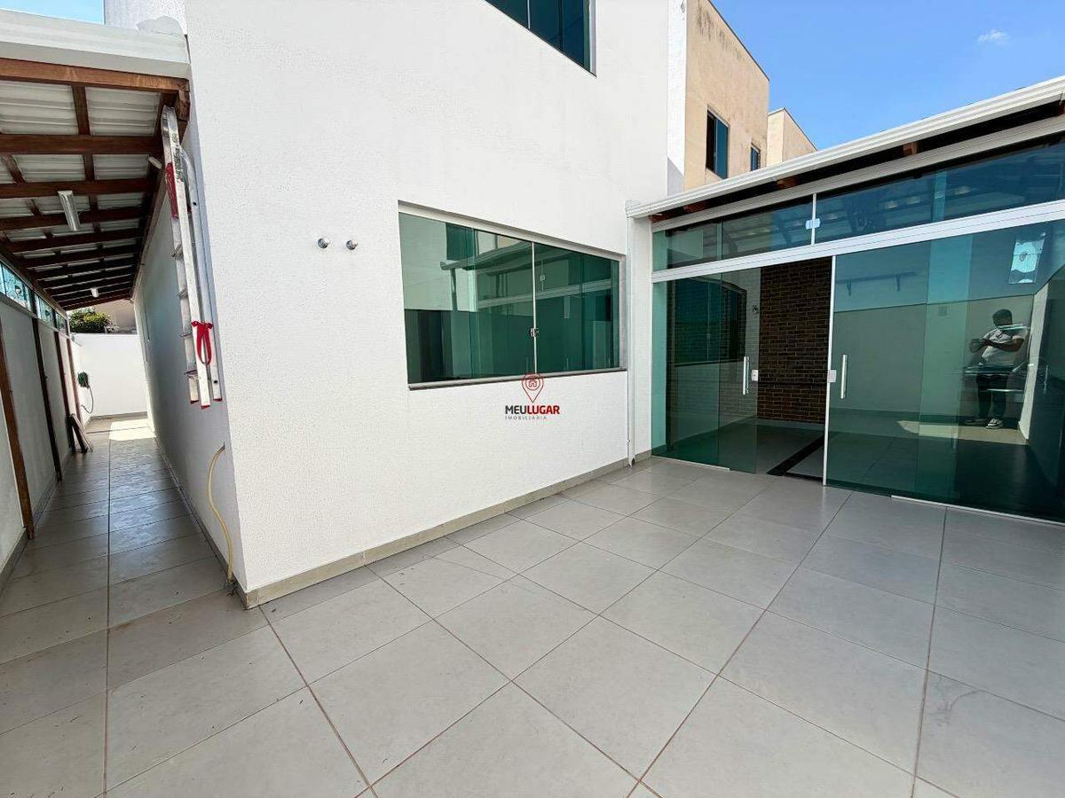 Casa, Masterville, 3 Quartos, 3 Vagas, 1 Suíte