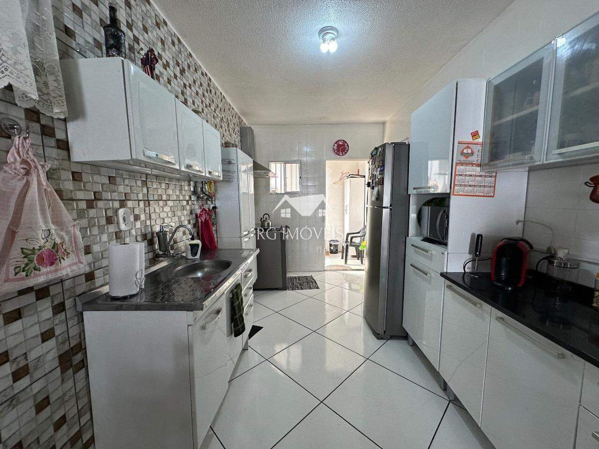 Casa, Conjunto Ademar Maldonado, 4 Quartos, 3 Vagas, 1 Suíte